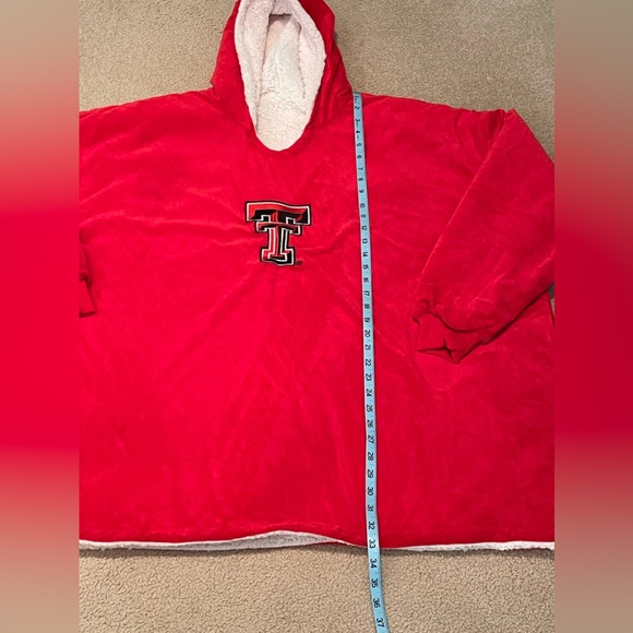 Texas Tech College Reversible Hooded Blanket Poncho - Picture 4 of 9